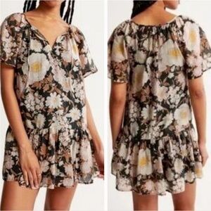 Abercrombie & Fitch Black Cream Floral Mini Dress Medium